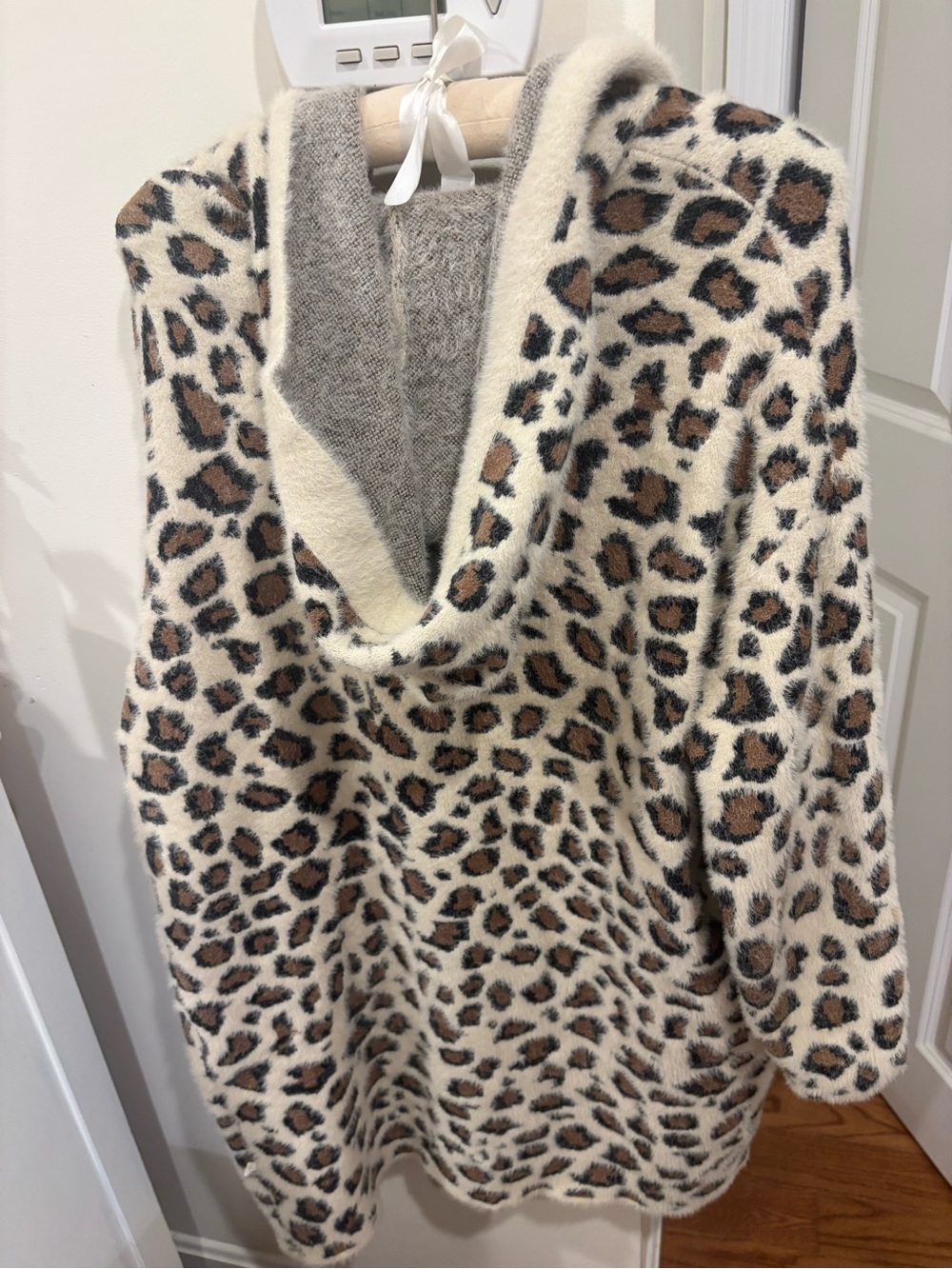 Michelle Nicole Leopard-Print Teddy Sweater in Cream and Brown Super Soft - Picture 2 of 4